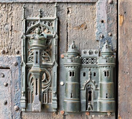 medieval-door-in-historical-center-of-mons-belgique2-thinkstock.jpg