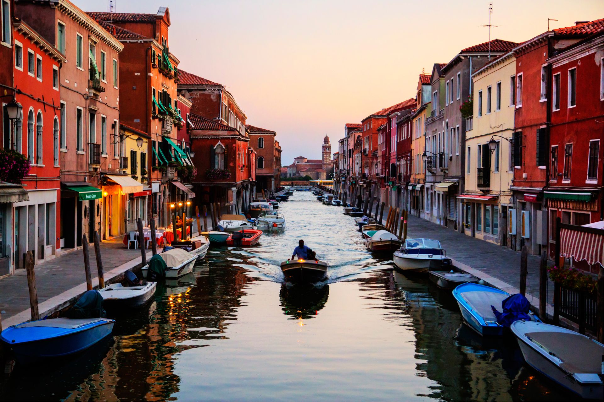 venise, en italie. ile de murano au coucher du soleil(c)istock-moustachegirl-501442611.jpg