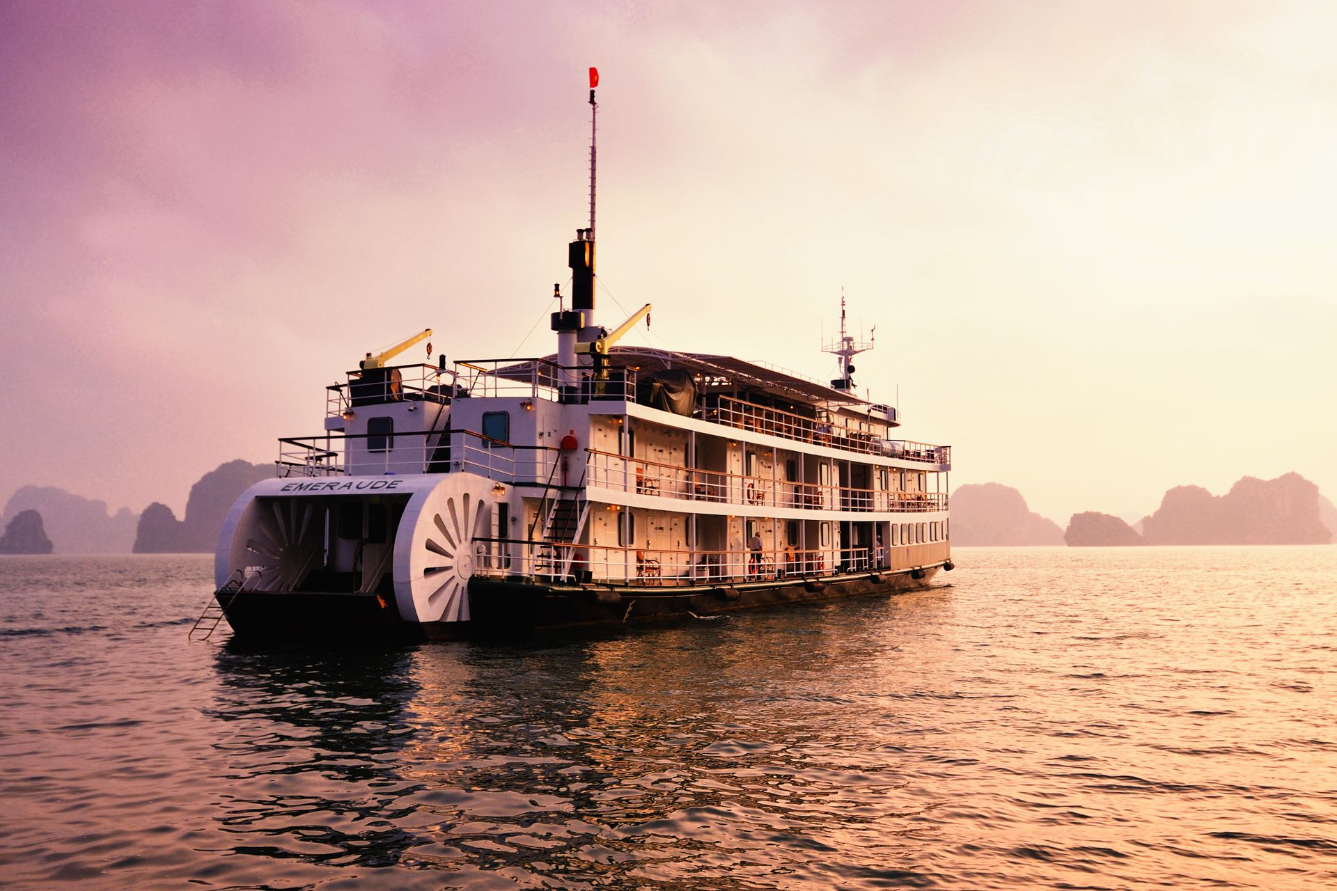 Bateau Emeraude sur la Baie d'Halong - Vietnam