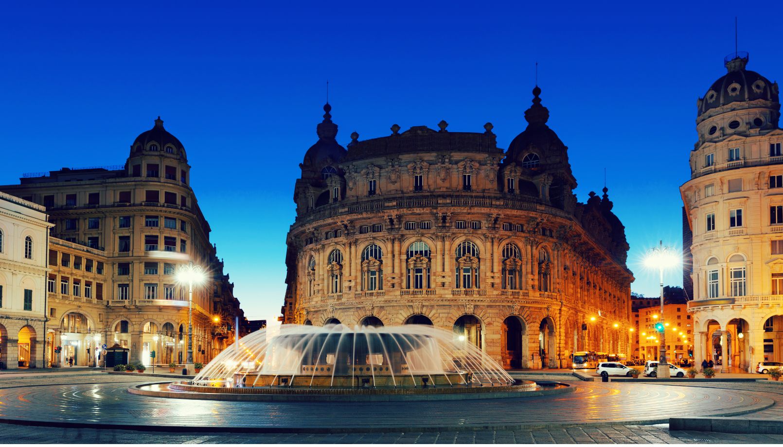 Place San Ferrari de nuit - Gênes