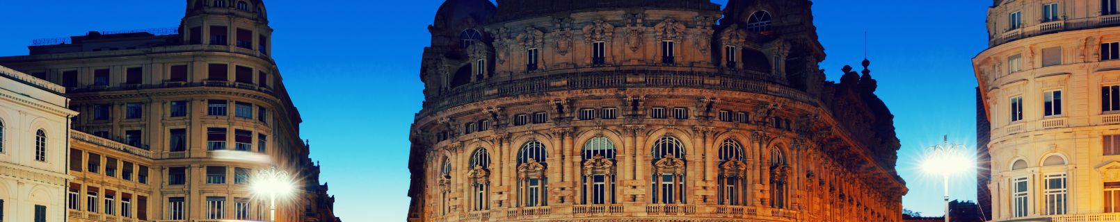 Place San Ferrari de nuit - Gênes