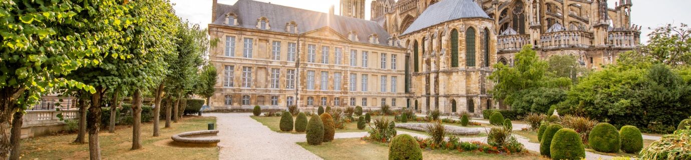 Jardins de la cathédrale Notre-Dame de Reims - France