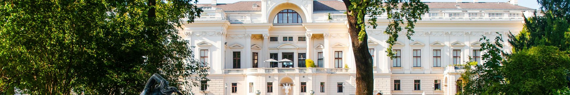 Jardin Gartenpalais Liechtenstein @kristine kozaka