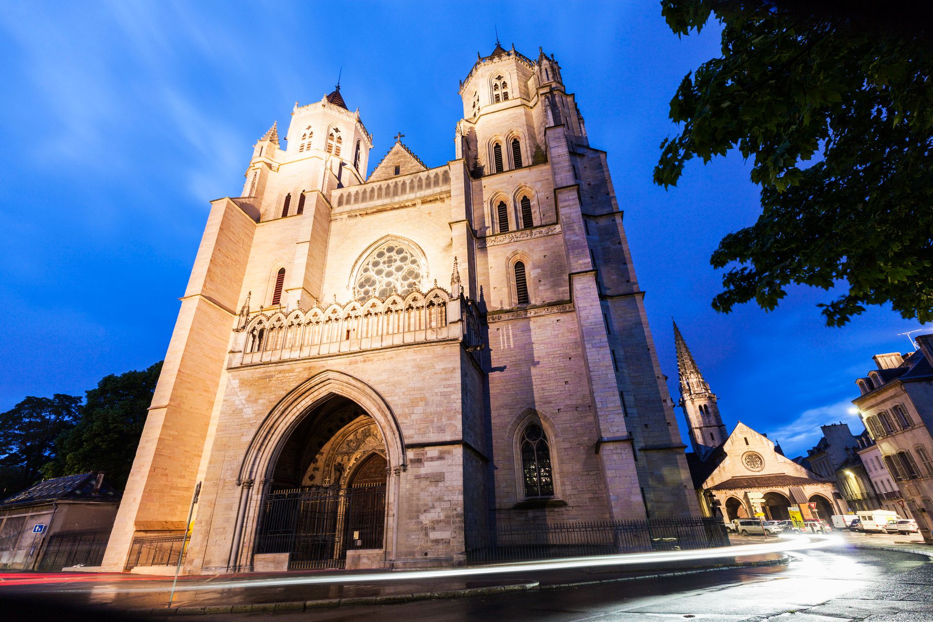 Cathédrale Saint Bénigne, Dijon, Bourgogne - France ©iStock
