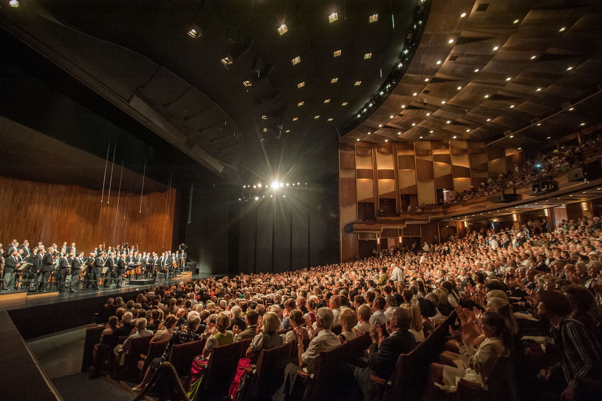 Grossesfestspielhaus_auditorium@Salzburger Festspiele marco_borrelli