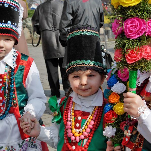Enfant en costume traditionnel - Pologne