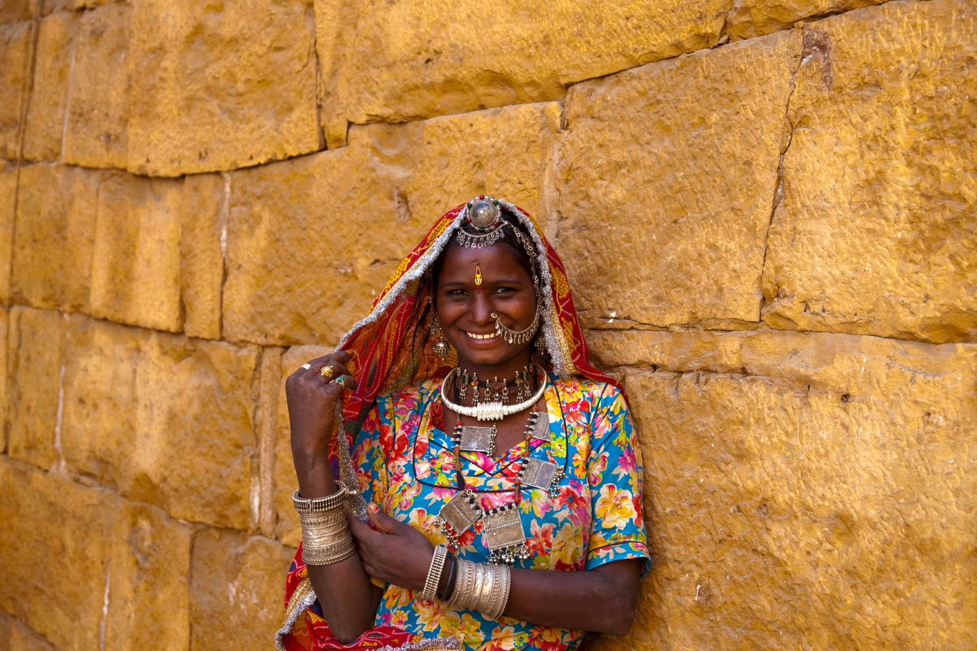 Femme indienne en tenue traditionnelle du Rajasthan - Inde©thinkstock