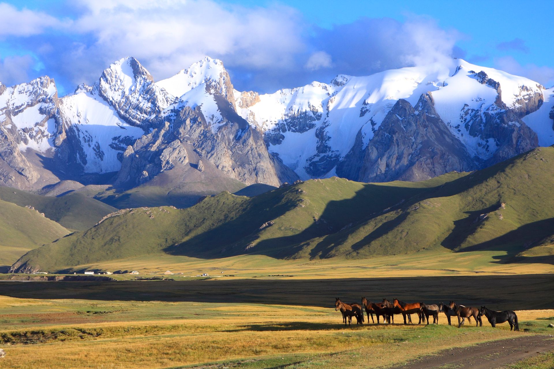 Dans les montagnes - Kirghizistan ©iStock