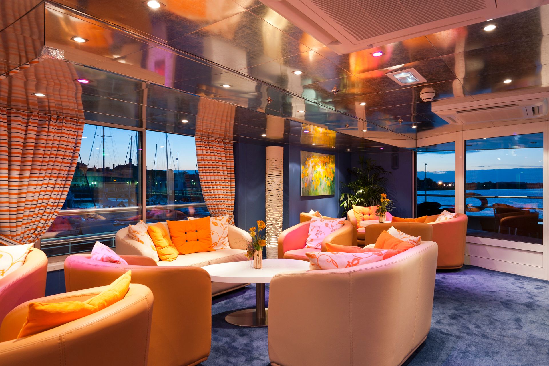 Salon du MS Cyrano de Bergerac ©CroisiEurope