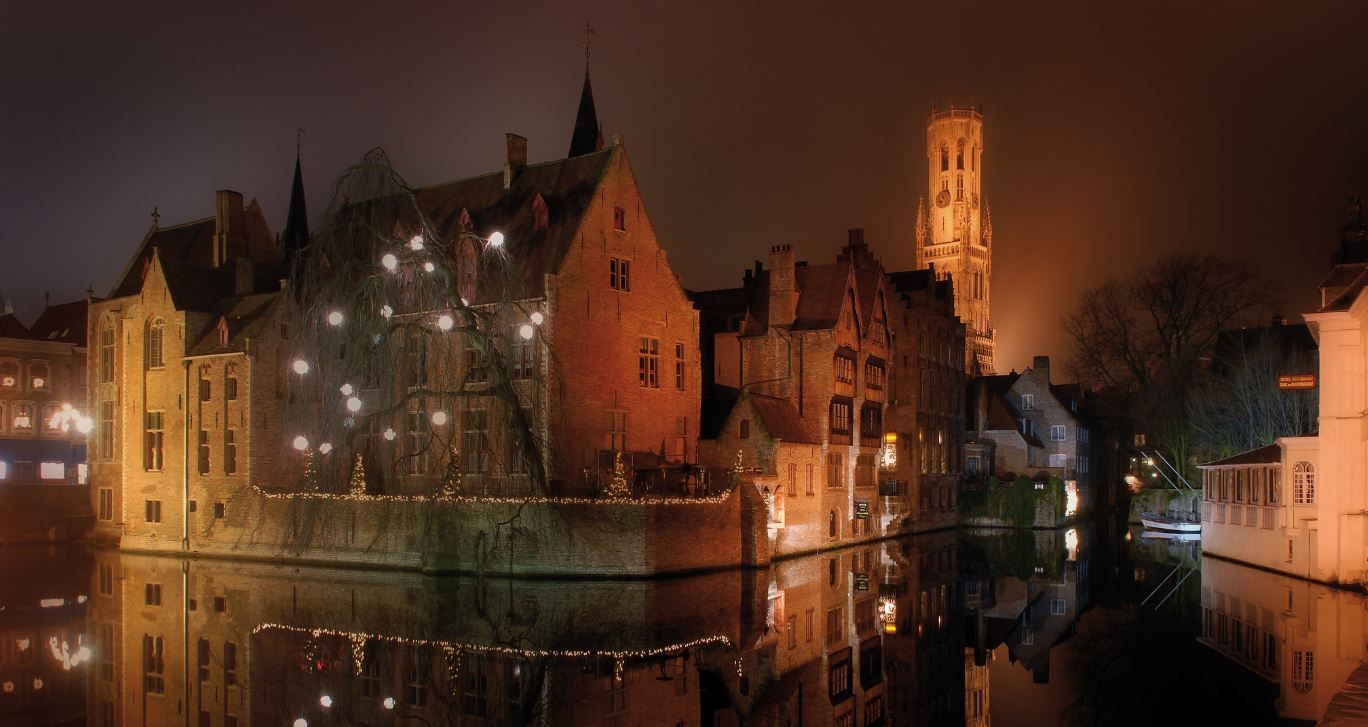 Bruges et ses canaux l'hiver - Belgique © Visitflanders