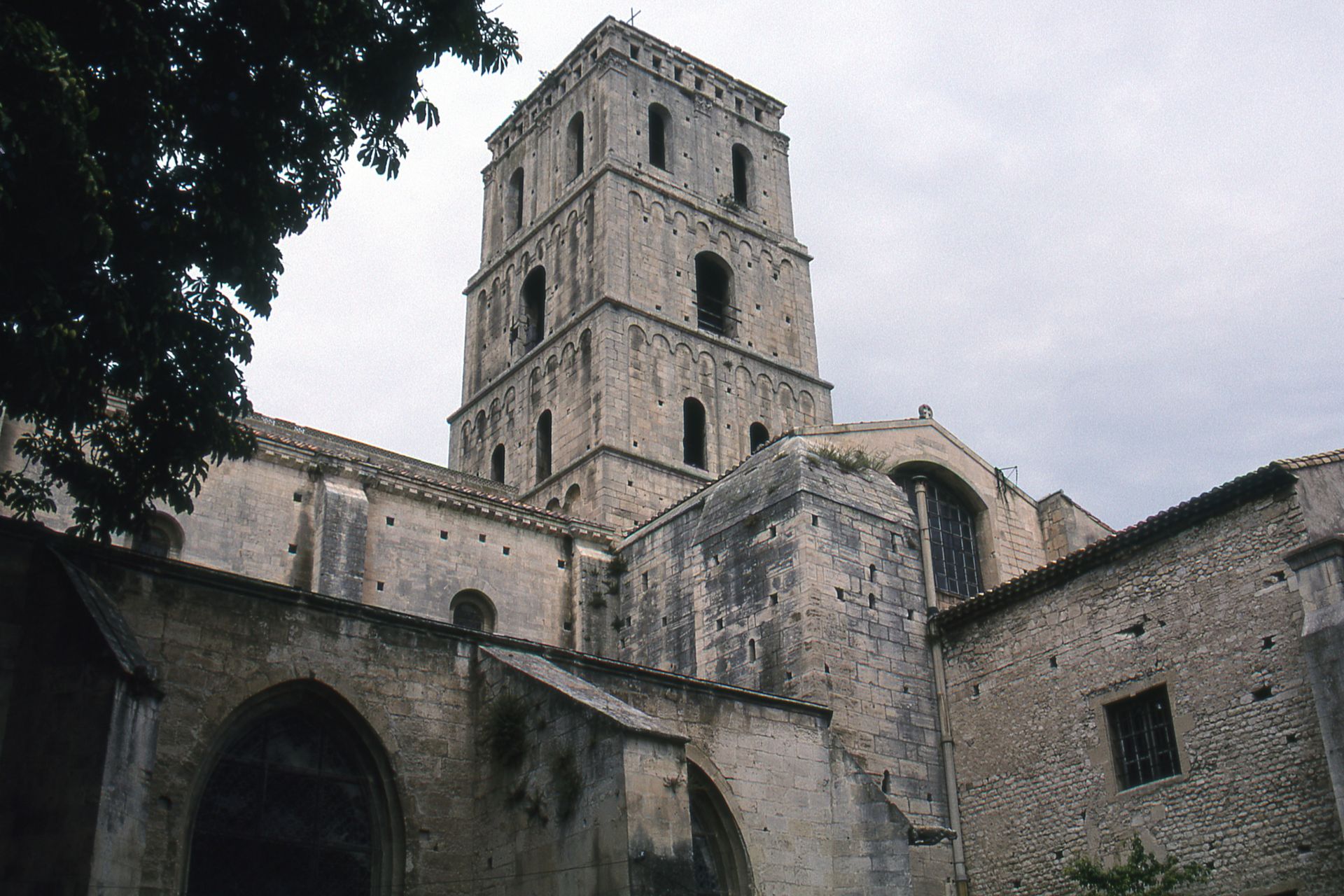 Cathédrale Saint-Trophime, Arles - France