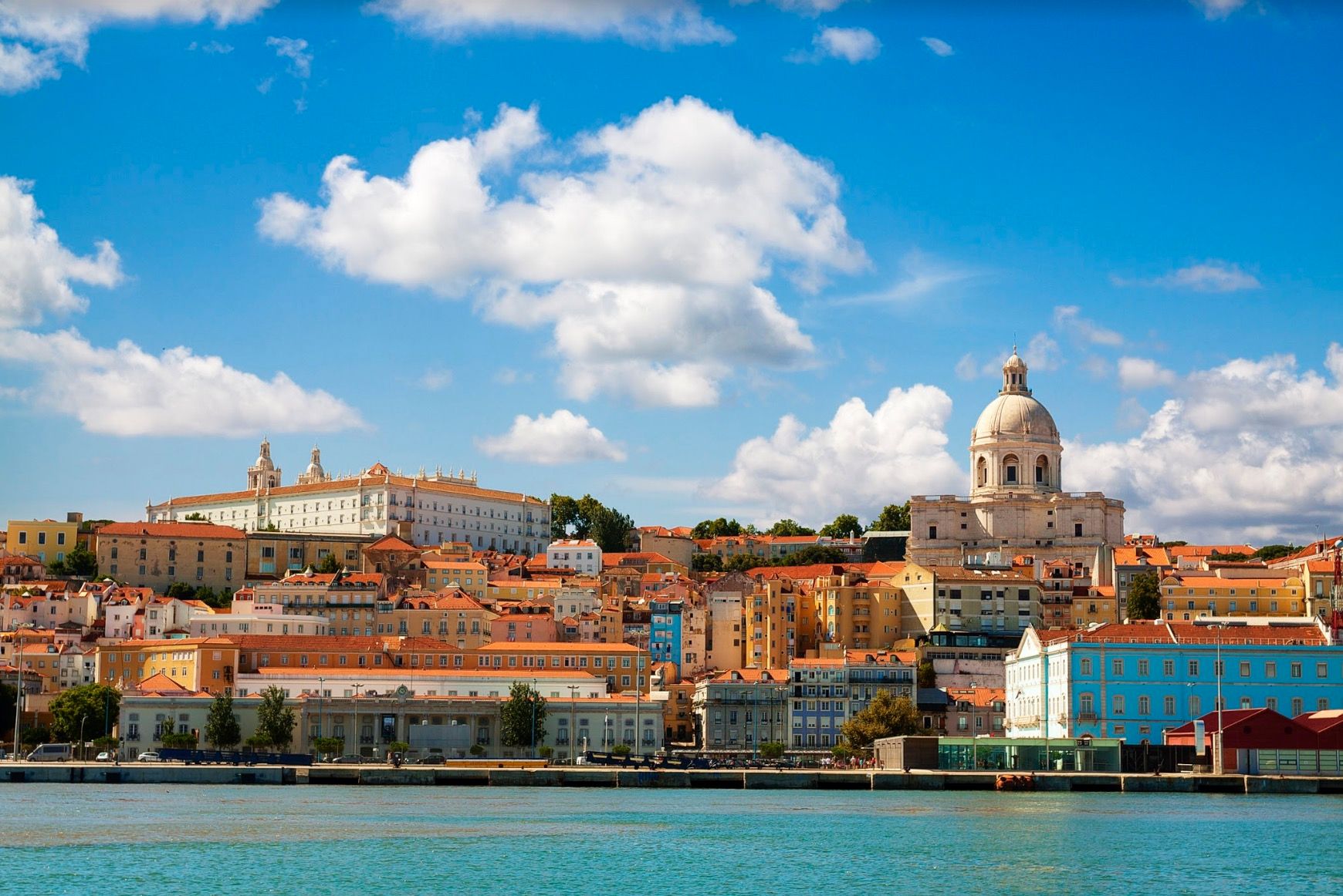 Panorama depuis la Tage, Lisbonne - Portugal ©Istock