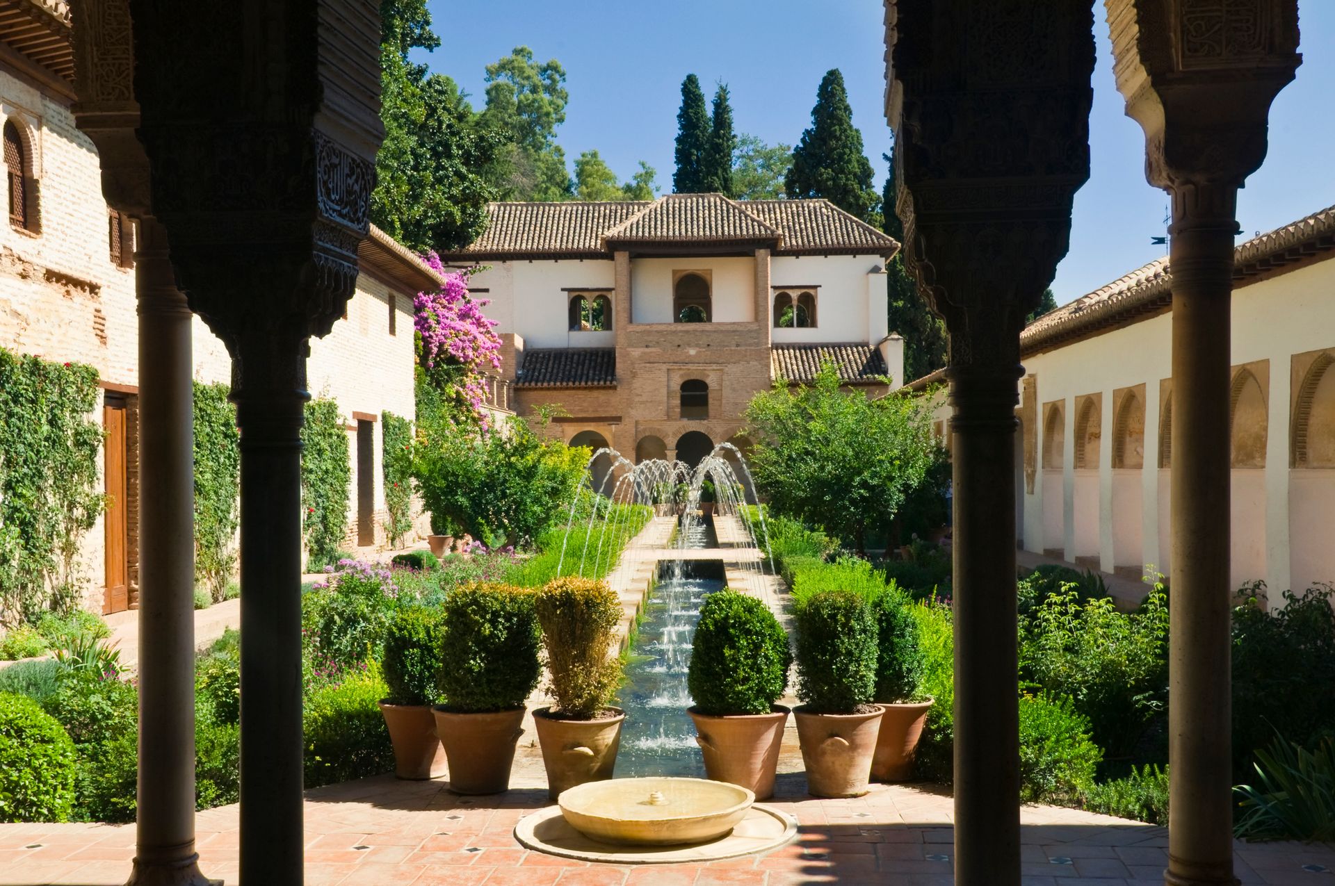 Jardins du Généralife, Grenade - Espagne ©iStock