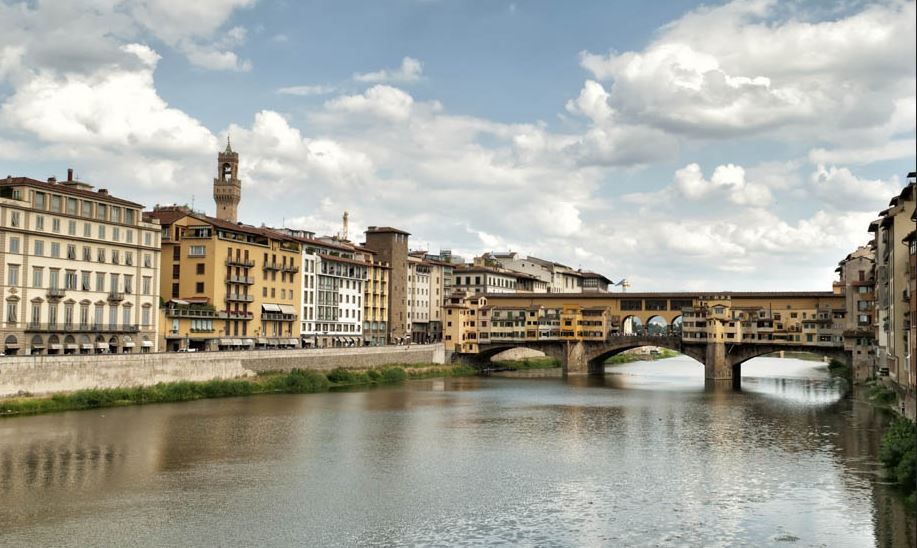 Vue du Ponte Vecchio, Florence - Italie © Intermèdes