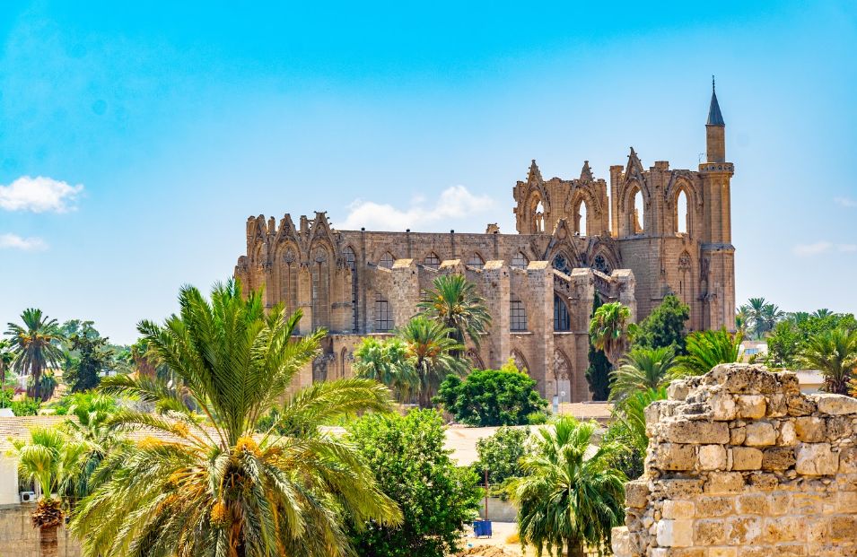 Vue sur la mosquée Lala Mustapha Pacha de Famagouste - Chypre