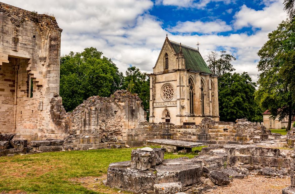 Ancienne abbaye cistercienne royale de Chaalis, Hauts-de-France - France
