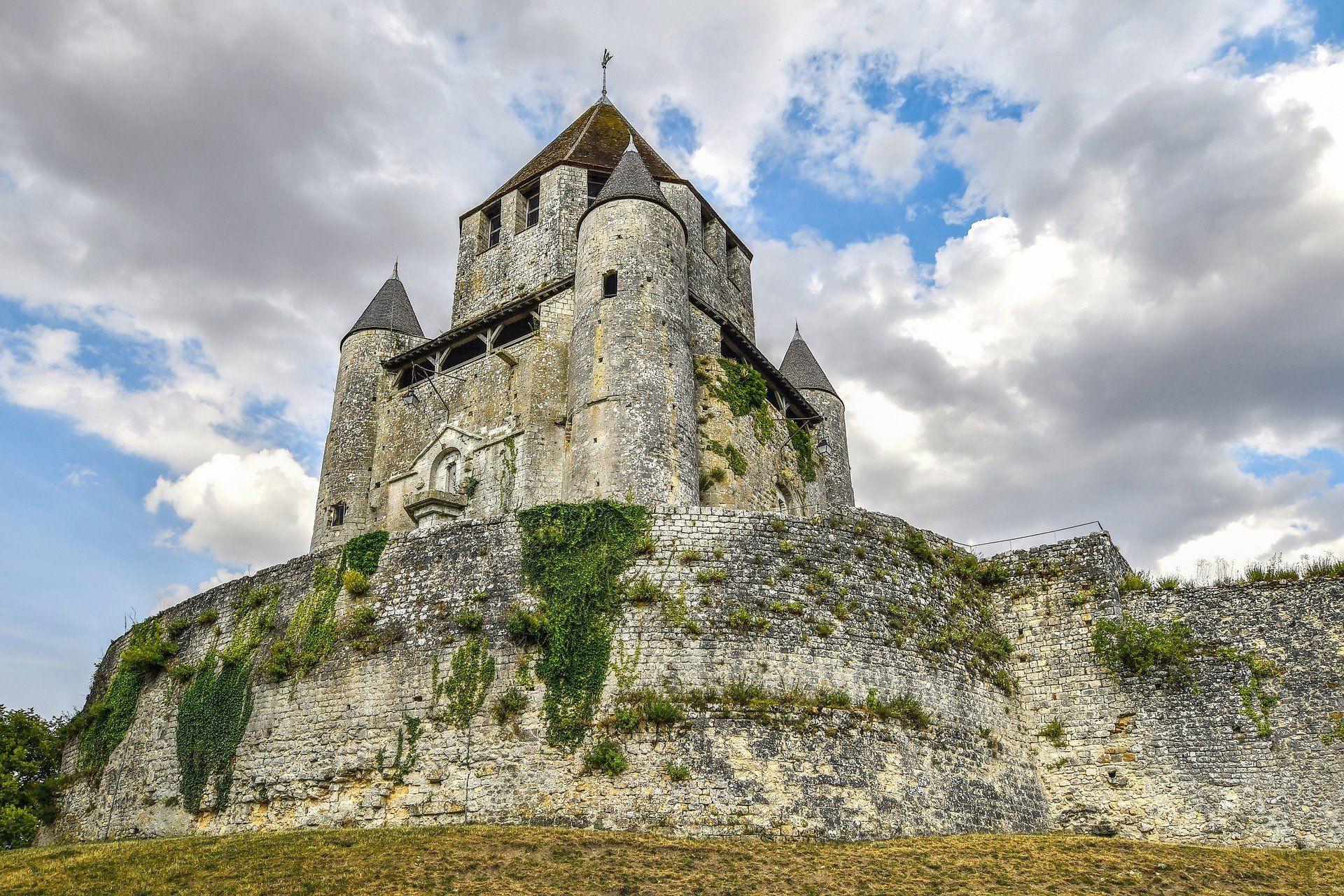 Tour médiévale de Provins, Île-de-France - France ©Pixabay