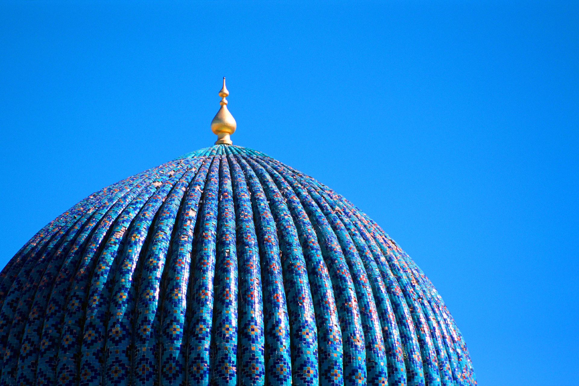 Dôme de la mosquée, Samarcande - Ouzbékistan ©iStock
