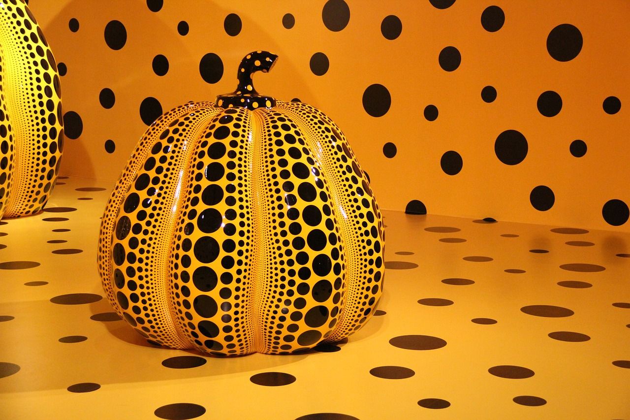 Univers artistique de YAYOI KUSAMA