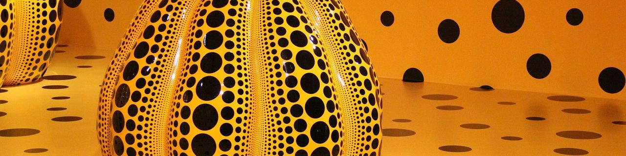 Univers artistique de YAYOI KUSAMA