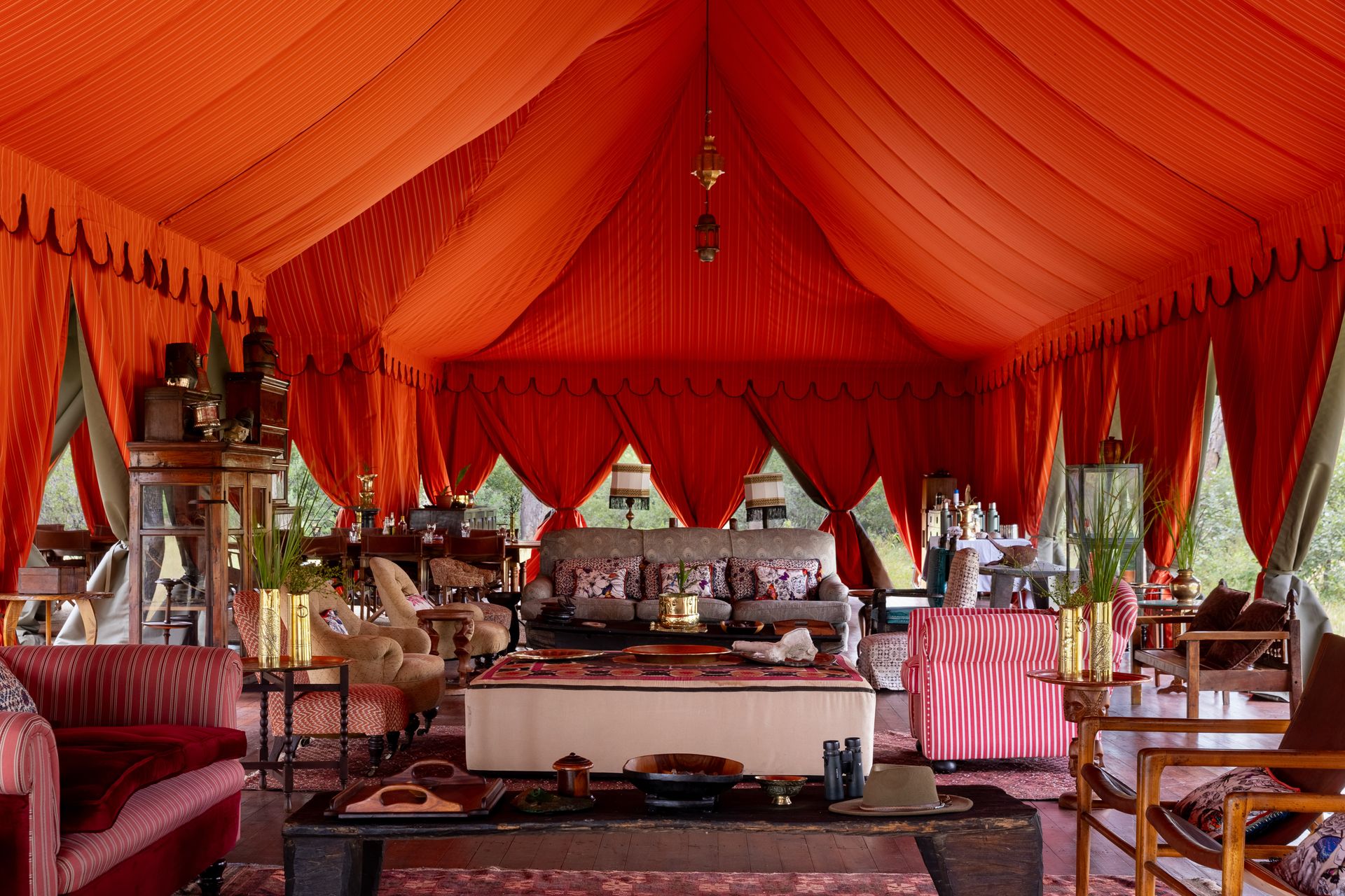 Mbamba, le salon